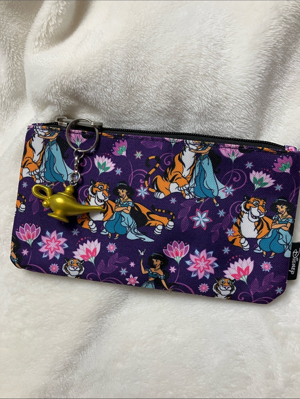 💐 2/$25💐 Loungefly Disney Jasmine & Raj Cosmetic Case & Genie Lamp Key Ring